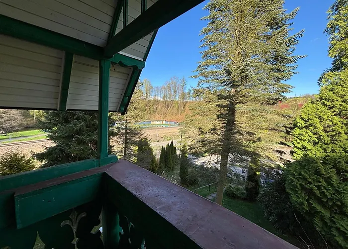 Kaminek 3*